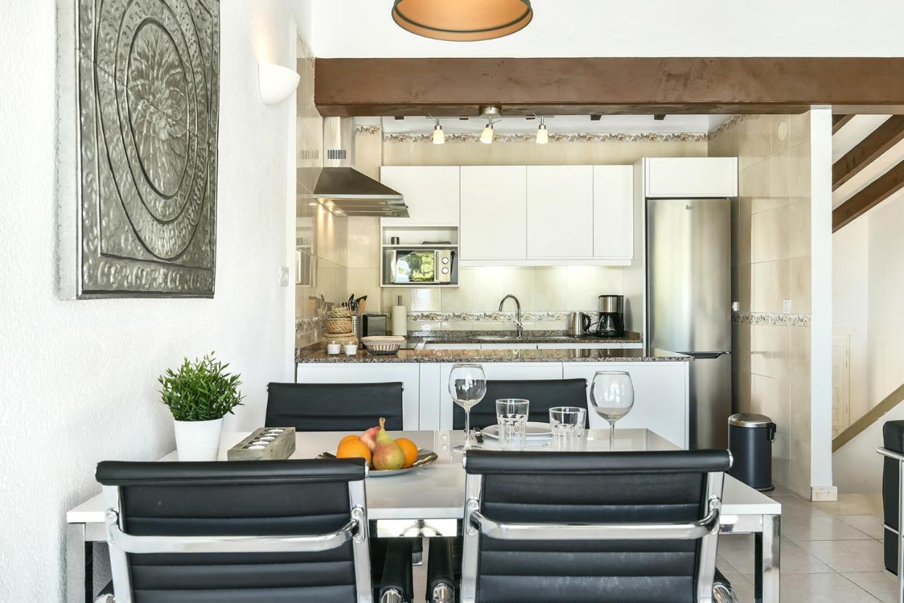 Villa Modern Stylish In